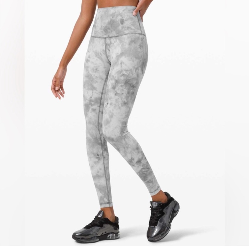 EUC-Lululemon align legging in 28in- Sz 4 in diamond dye